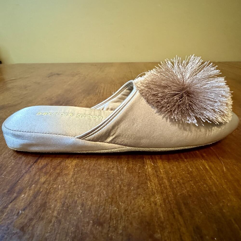 Woman’s 7 Patricia Green Rose Champagne ￼Satin Pom Pom Slippers Mule Bride